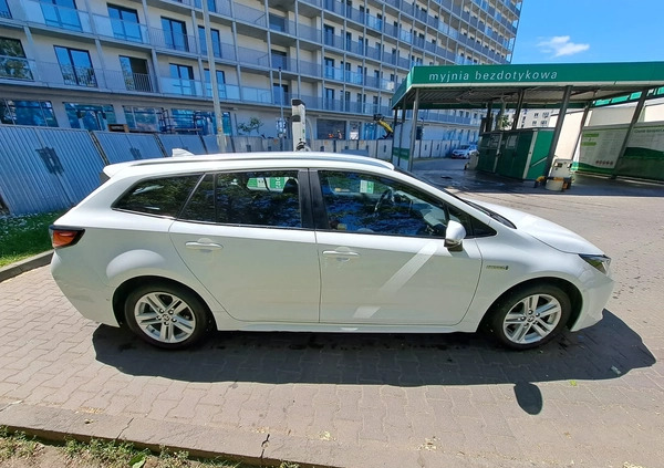 Toyota Corolla cena 87330 przebieg: 44797, rok produkcji 2021 z Wrocław małe 106